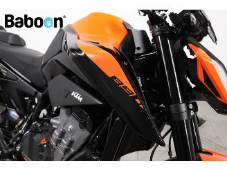 KTM  890 Duke ABS picture 10
