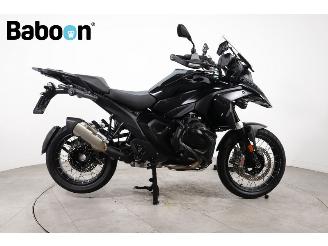 krockskadad bil auto BMW R 1300 GS Triple Black 2024/2