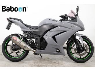 Vaurioauto  motor cycles Kawasaki Ninja 250 R  2009/5