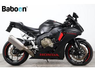 krockskadad bil motor Honda CBR 1000 RR Fireblade 2017/4