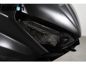 Honda CBR 1000 RR Fireblade picture 18