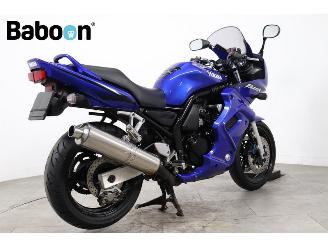 Yamaha FZS 600 Fazer picture 8