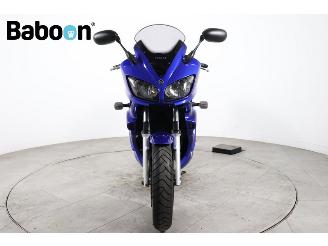 Yamaha FZS 600 Fazer picture 3