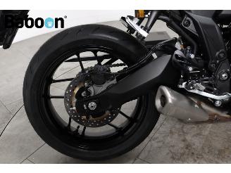 Yamaha  YZF-R7 picture 22