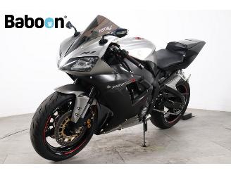 Yamaha  YZF-R1 picture 4