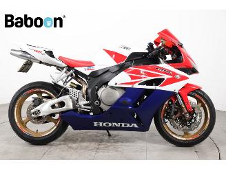 skadebil motor Honda CBR 1000 RR Fireblade 2004/6
