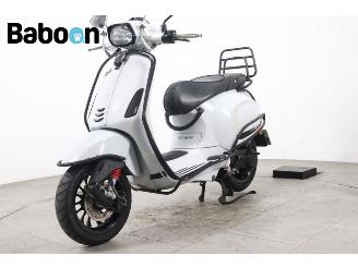 Vespa  Sprint 25KM picture 6