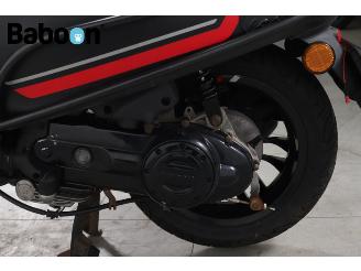 Vespa  Sprint 45KM picture 16