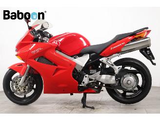 Honda VFR 800 FI V-TEC picture 5