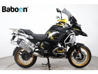 krockskadad bil auto BMW R 1250 GS Adventure 40 Years 2021/6