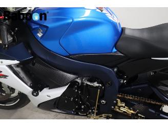 Suzuki  GSX-R 750 picture 23