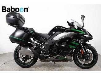 Vaurioauto  passenger cars Kawasaki  Ninja 1000 SX 2021/2