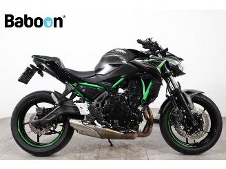 krockskadad bil motor Kawasaki Z 650  2024/3