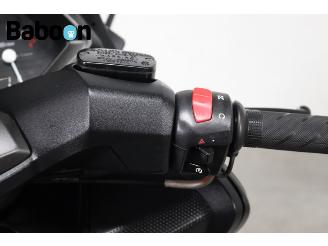 Yamaha  XP 530 T-MAX ABS picture 23