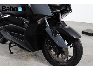 Yamaha  X-MAX 300 Tech Max ABS picture 9