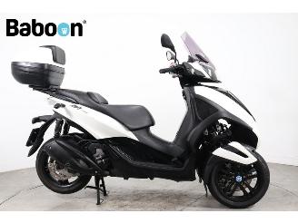 dañado motos Piaggio MP3 300 Yourban S 2017/3