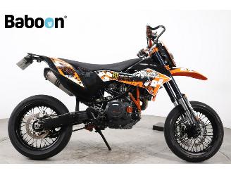 Vaurioauto  motor cycles KTM 690 SMC  2008/8