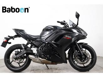 krockskadad bil motor Kawasaki Ninja 650  2026/3