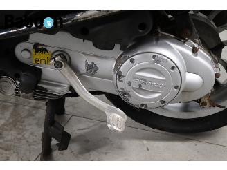 Vespa  Sprint 25KM picture 10