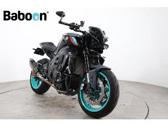 Yamaha MT-10 ABS picture 2