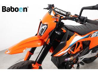 KTM 690 SMC R picture 15
