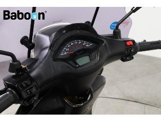 Vespa  Sprint 125 ABS picture 12