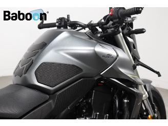 Honda CB 750 Hornet picture 22
