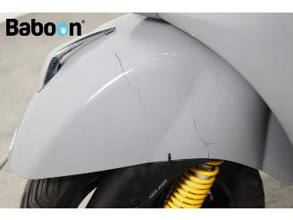 Vespa  GTS 300 Super Notte ABS picture 12