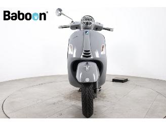 Vespa  GTS 300 Super Notte ABS picture 4