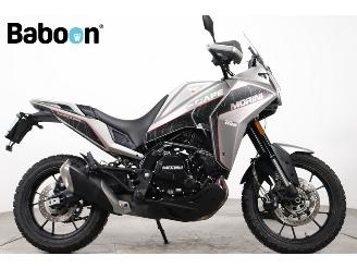krockskadad bil auto Moto Morini 9-3 X-Cape 650 2023/4