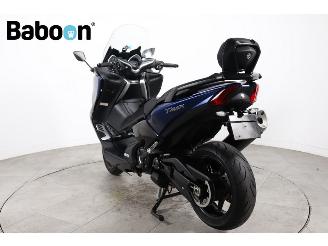 Yamaha  XP 530 T-MAX DX picture 2