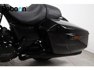 Harley-Davidson  FLTRX Road Glide Custom 117 picture 14