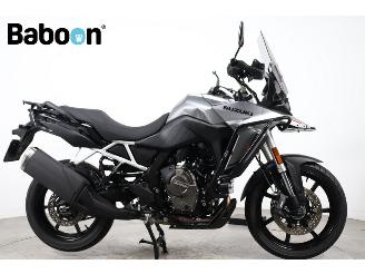 krockskadad bil motor Suzuki MT-07 V-Strom 800 2026/3