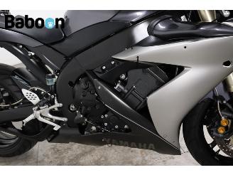 Yamaha  YZF-R1 picture 18