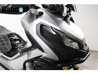 Honda  X-ADV picture 16