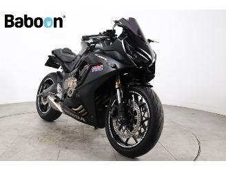 Honda  CBR 650 R picture 2