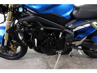 Triumph Street Triple 675 picture 14