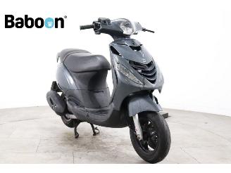 Piaggio  Zip 45KM picture 2