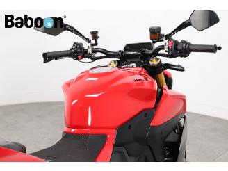 Ducati Streetfighter V2 S picture 19