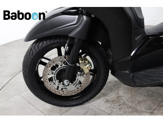 Piaggio  400 Beverly S HPE picture 13