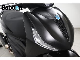 Piaggio  400 Beverly S HPE picture 17