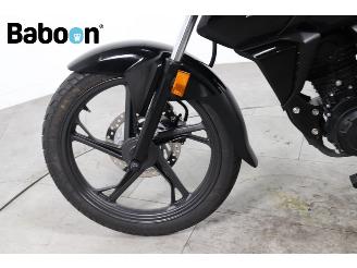 Honda CB 125 F picture 13