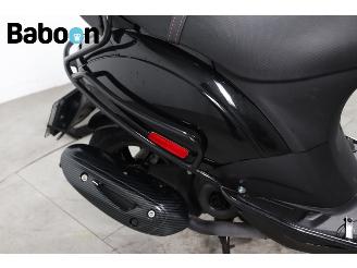 Piaggio  Zip 45KM picture 18