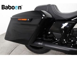 Harley-Davidson  FLHX Street Glide picture 22