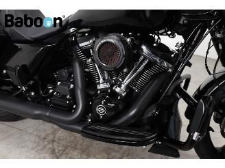 Harley-Davidson  FLHX Street Glide picture 21