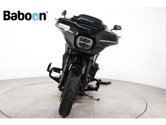 Harley-Davidson  FLHX Street Glide picture 3