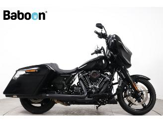 Harley-Davidson  FLHX Street Glide picture 1