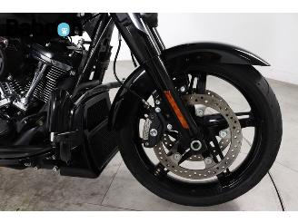 Harley-Davidson  FLHX Street Glide picture 20
