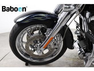 Harley-Davidson  FLHRSE3 CVO Road King picture 14