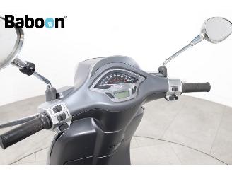 Vespa Sprint 45KM  picture 11